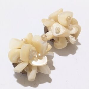Vintage Mid Century Mother of Pearl Bead Cluster Clip Earrings